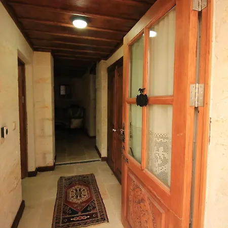 Georgios Cave Cappadocia Otel *